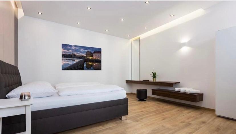 Luxury Apartment On Wenceslas Square — Photos 3